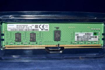 HPE 8GB (1x8GB) Single Rank x8 DDR4-2666 CAS-19-19-19 Registered Smart Memory Kit