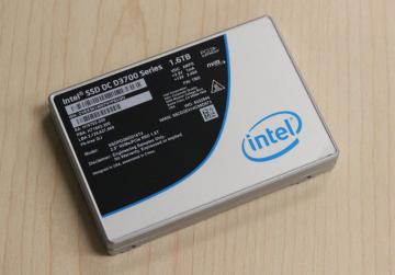 Ổ cứng SSD 1.6TB Intel DC D3700 Series 2.5in PCIe 3.0 2x2, 20nm, MLC